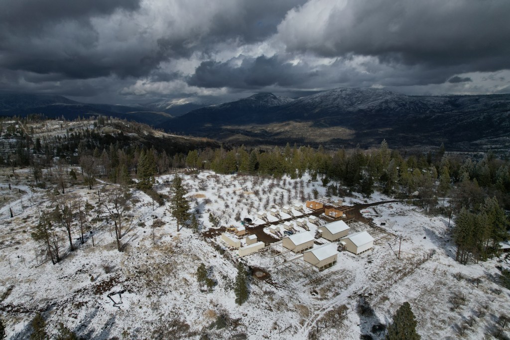 Looking at the Sierra Remote Observatories site from the North East (Light Snow Fall Conditions)
